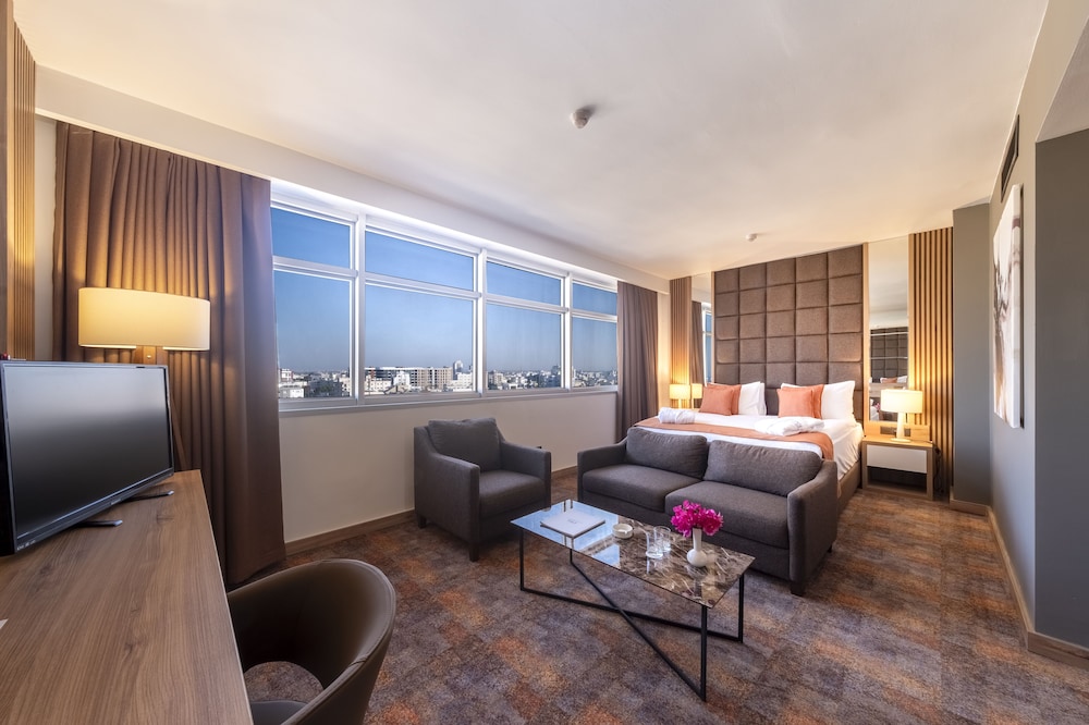 

Milano - Famagusta - Grand Sapphire City Hotel