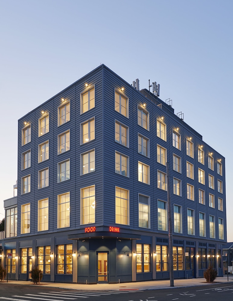 

Catania - New York - Aeroporto JFK - The Rockaway Hotel