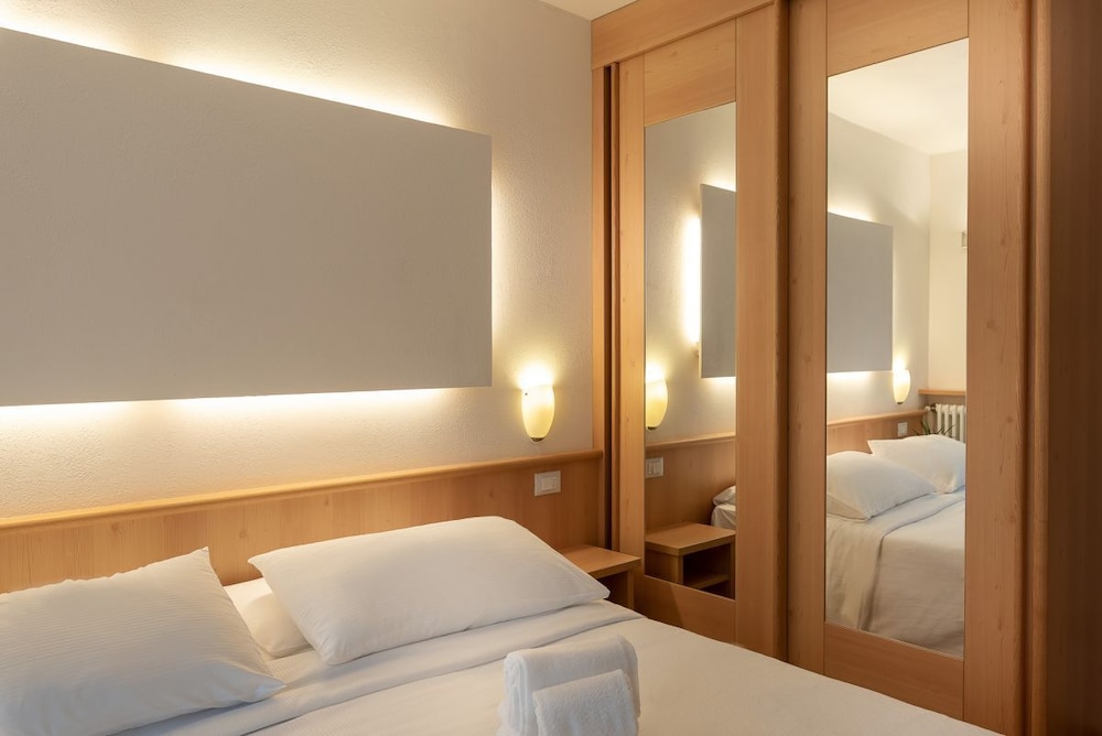 

Palermo - Cavalese - Hotel Latemar