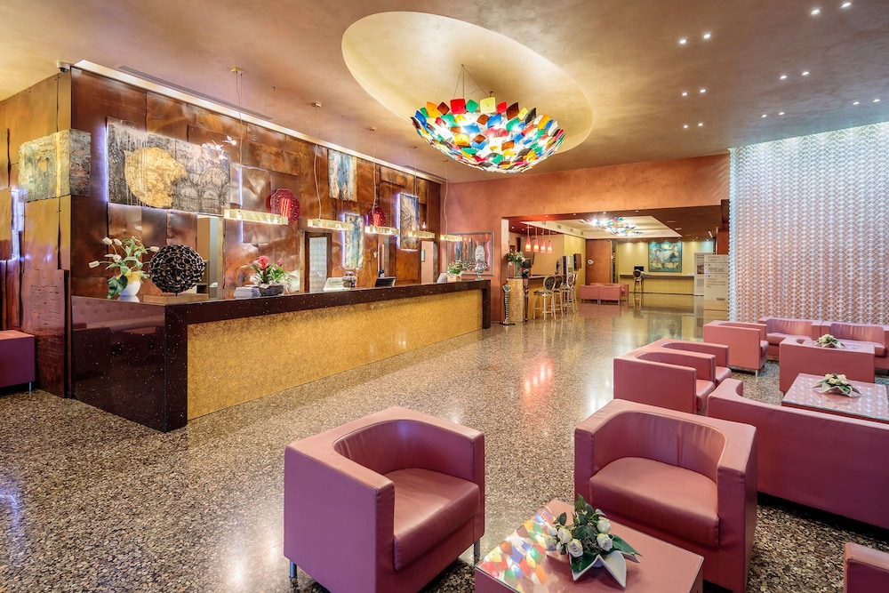 

Roma - Ceggia - Base Hotel