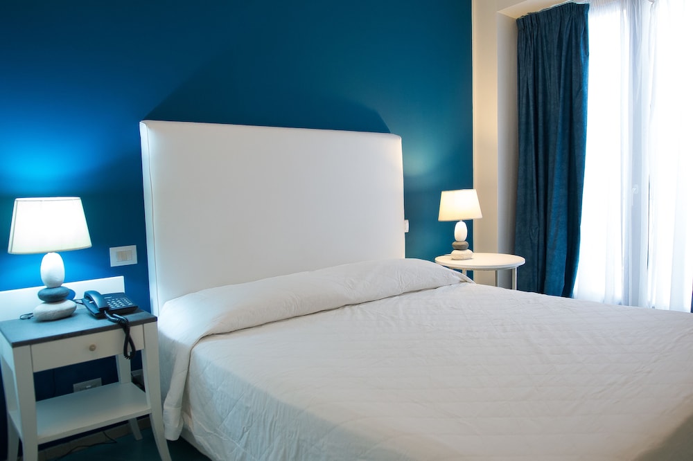 

Milano - Lipari, Isole Eolie - Hotel Cutimare - Aeolian Charme