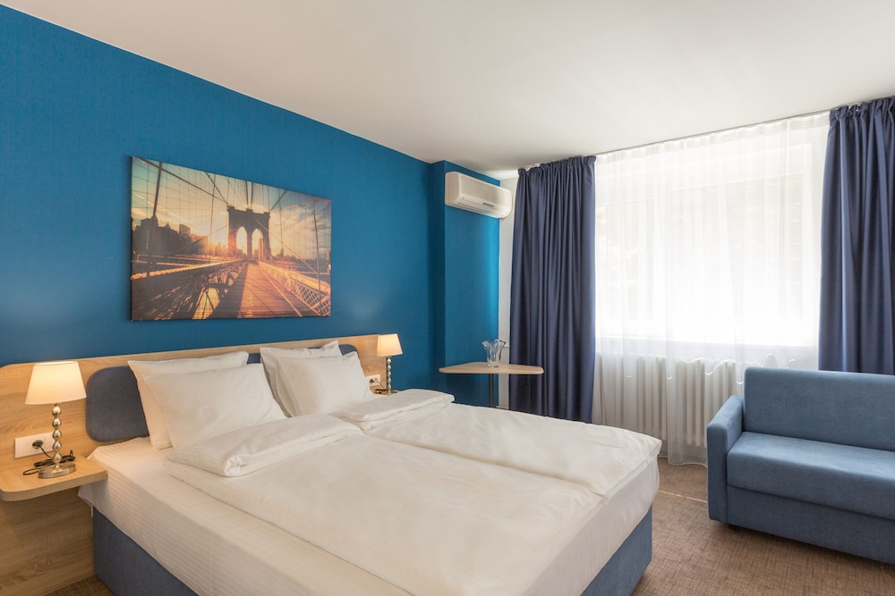 

Roma - Belgrado - Premium Crown Suites