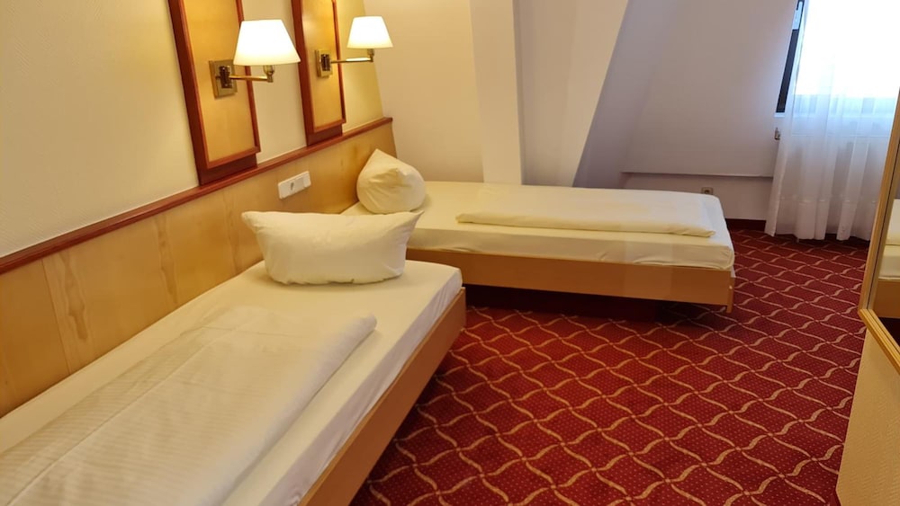 

Bologna - Furth - Montana Hotel Nürnberg-West