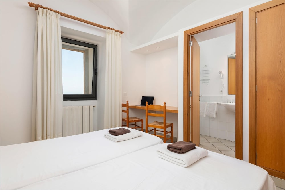 

Bologna - Manacor - Petit Hotel Hostatgeria Sant Salvador