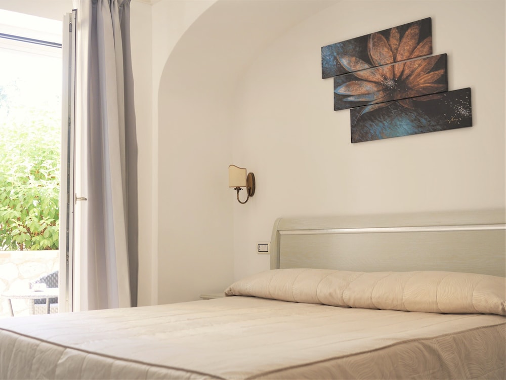 

Catania - Capri - Hotel Villa Ceselle