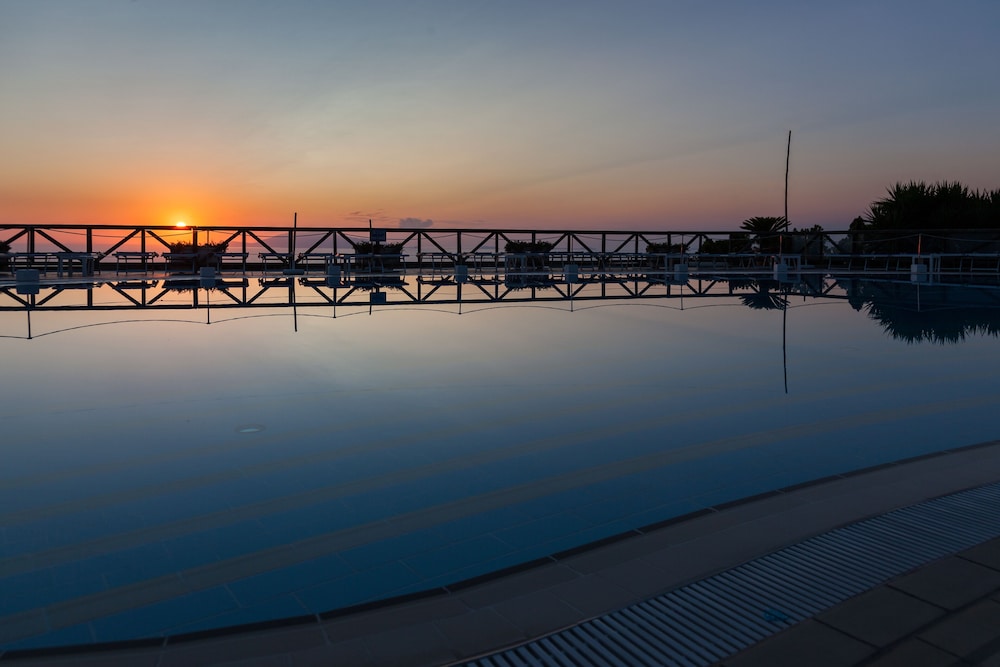 

Bologna - Capri - Hotel Villa Ceselle