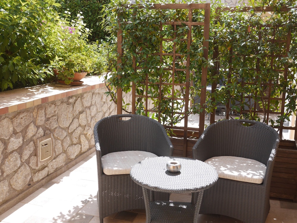 

Milano - Isola di Capri - Hotel Villa Ceselle