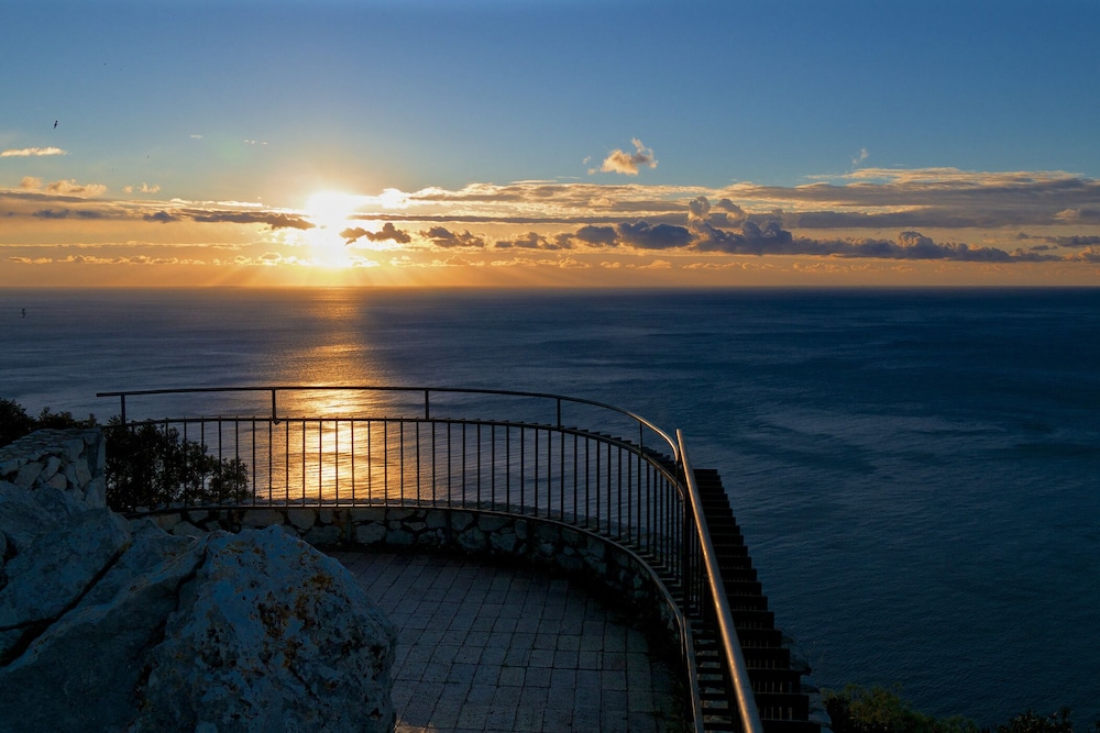 

Milano - Capri - Hotel Villa Ceselle
