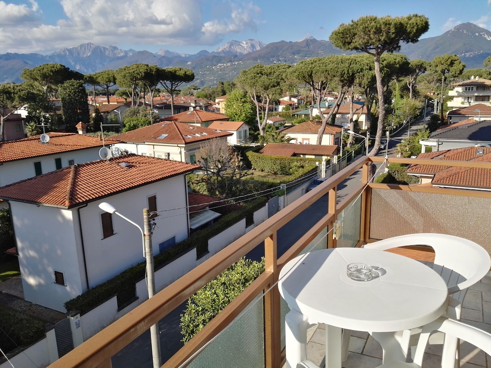 

Torino - Viareggio - Hotel Elizabeth