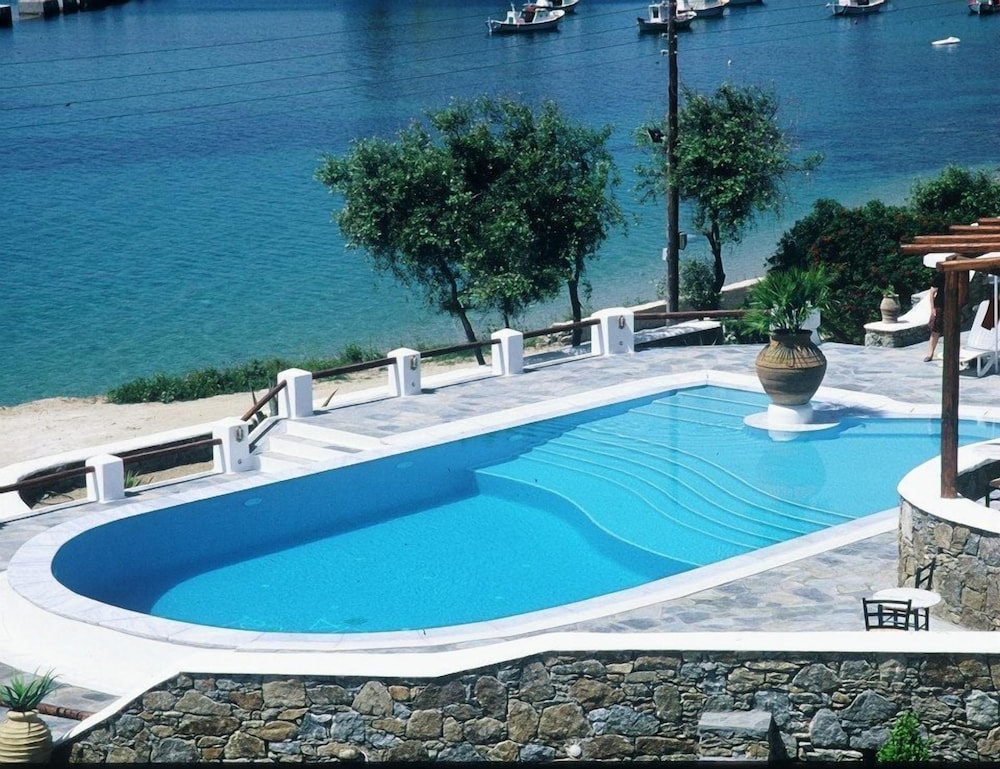 

Catania - Super Paradise Beach - Olia Hotel