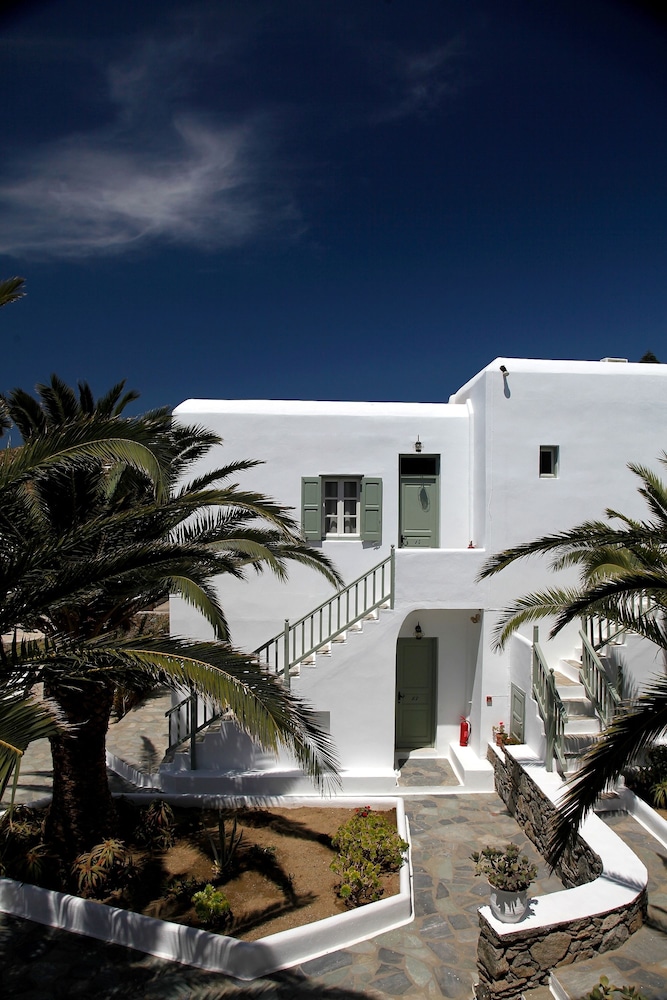 

Bari - Ano Mera - Olia Hotel