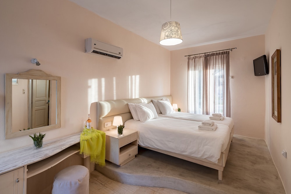 

Napoli - Ftelia - Olia Hotel