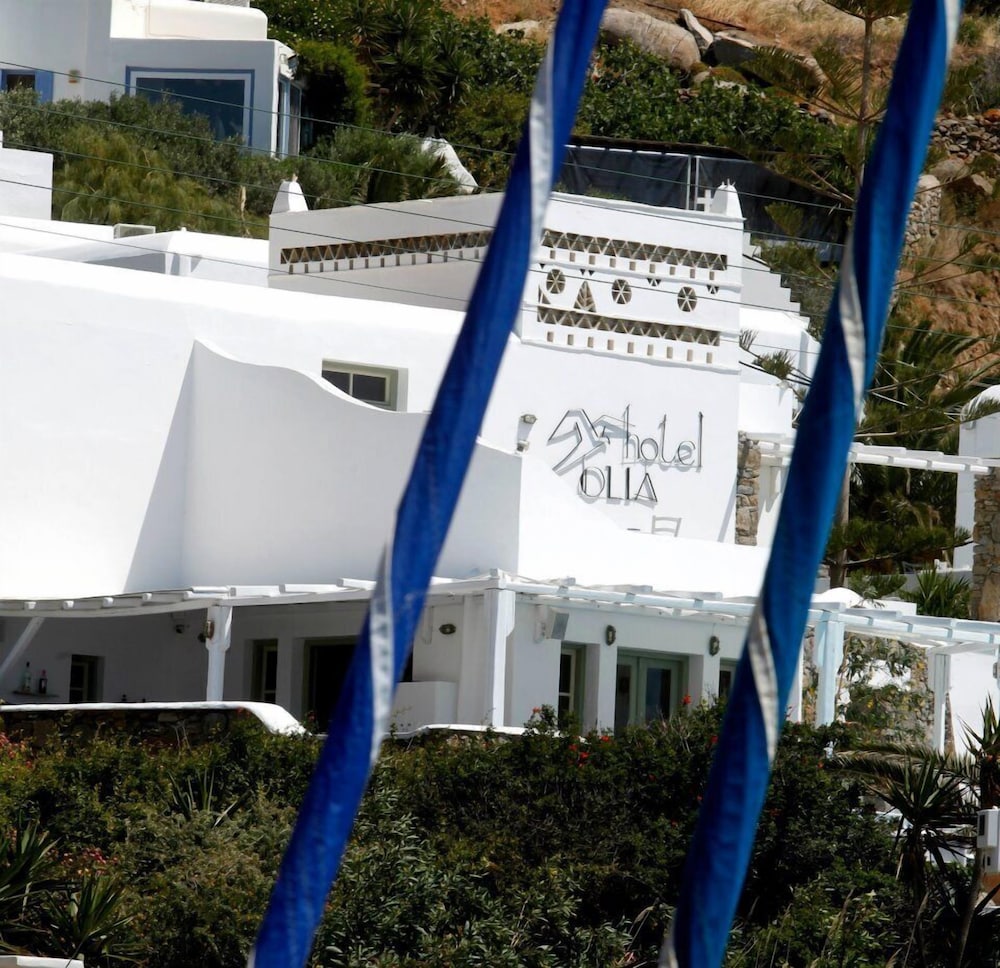 

Bari - Ano Mera - Olia Hotel