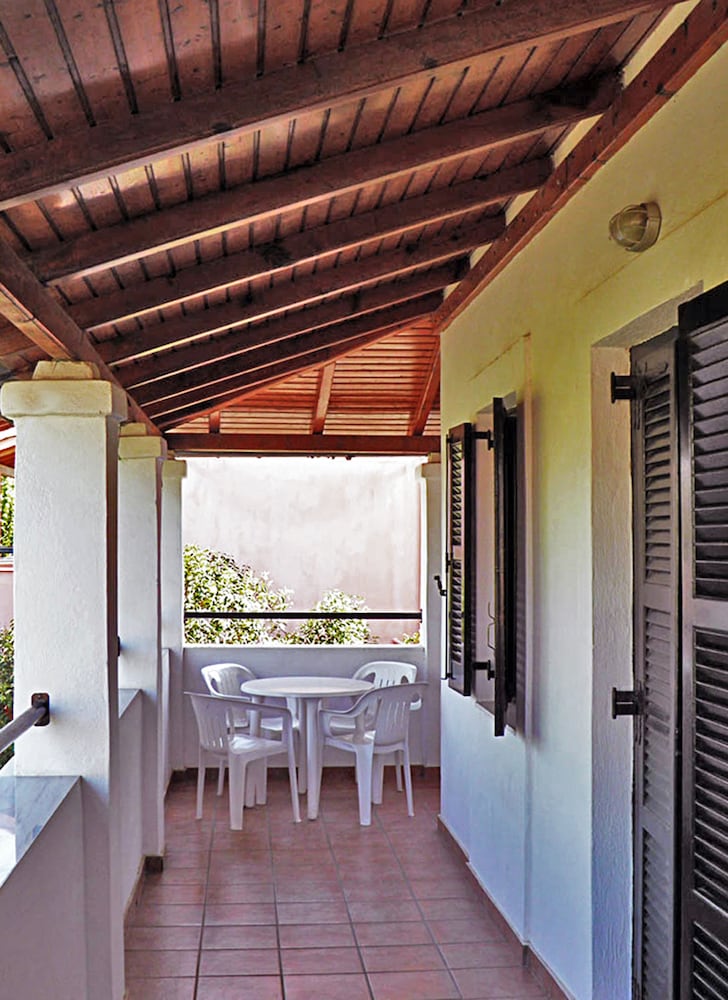 

Roma - Acharavi - Nireas Resort Corfu