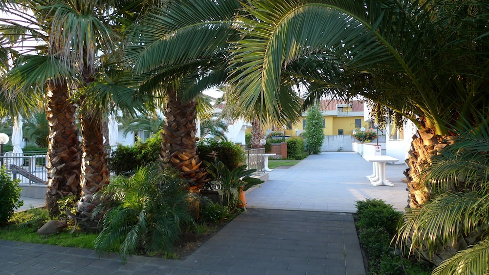 

Napoli - Giardini Naxos - King's House Hotel Resort