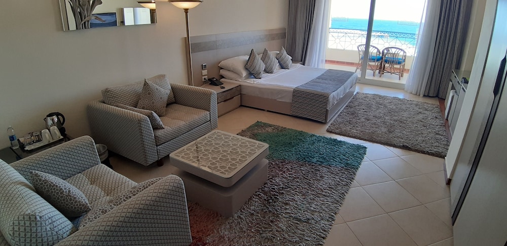 

Napoli - Port Ghalib - Concorde Moreen Beach Resort