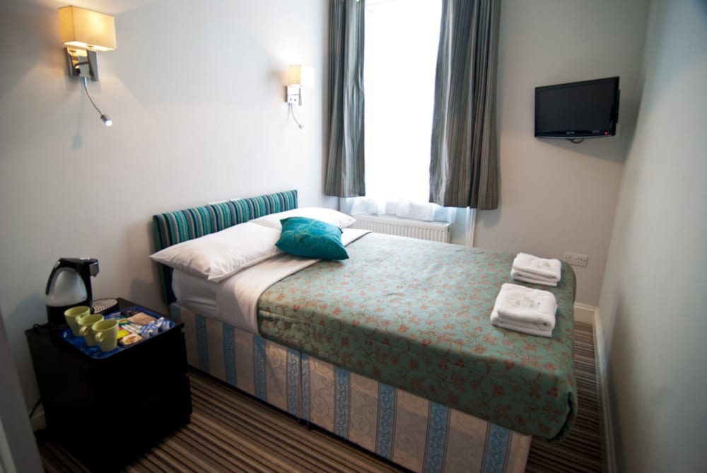 

Pisa - Londra - Comfotel BLU