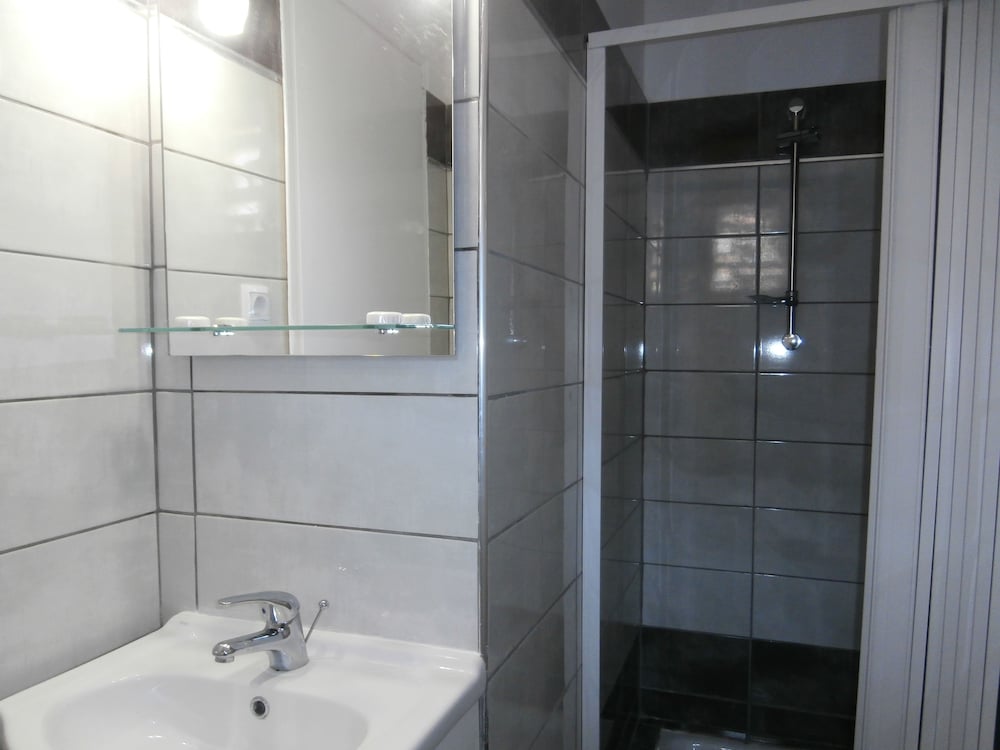 

Milano - Agios Ioannis Peristeron - River Studios & Apartments