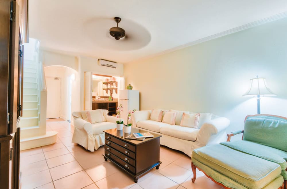 

Roma - Bridgetown - Savannah Beach Club Hotel