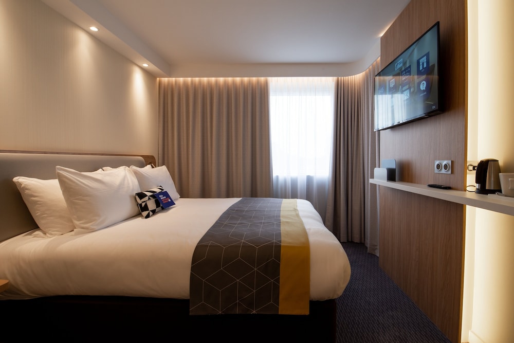 

Milano - Gujan-Mestras - Holiday Inn Express Arcachon - La Teste