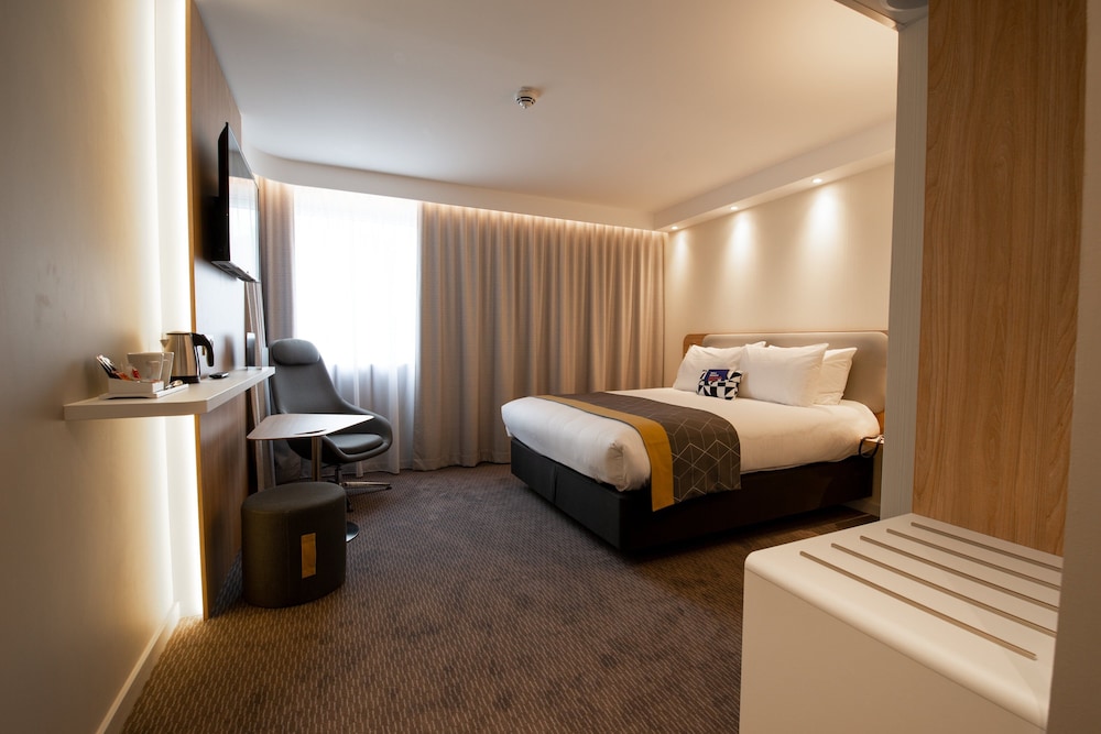 

Milano - Gujan-Mestras - Holiday Inn Express ARCACHON - LA TESTE