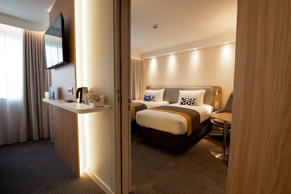

Milano - Arcachon - Holiday Inn Express Arcachon - La Teste