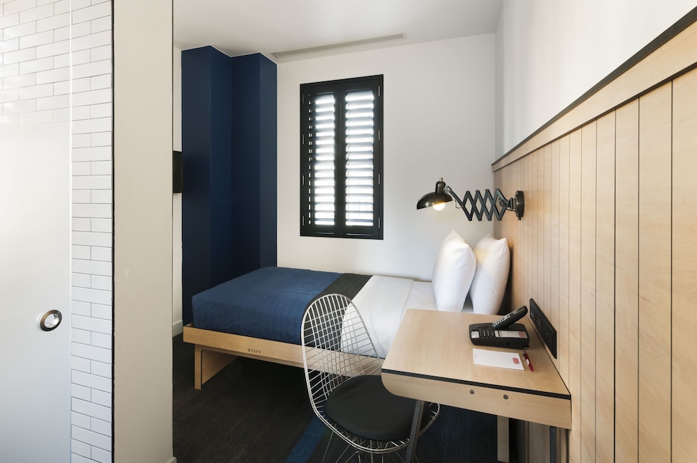 

Milano - Long Island City - Pod 39