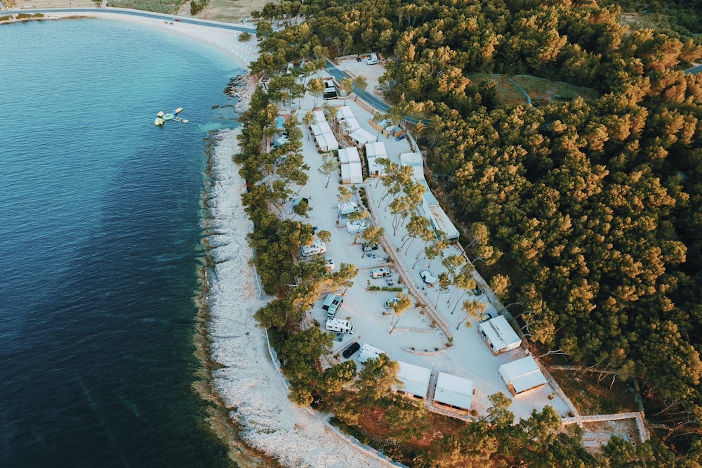 

Roma - Isola di Brazza, Croazia - Boutique Camping Bunja