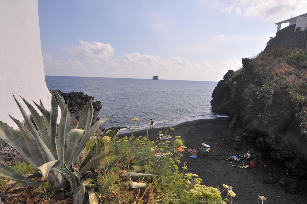 

Venezia - Stromboli, Isole Eolie - Hotel Villaggio Stromboli - isola di Stromboli