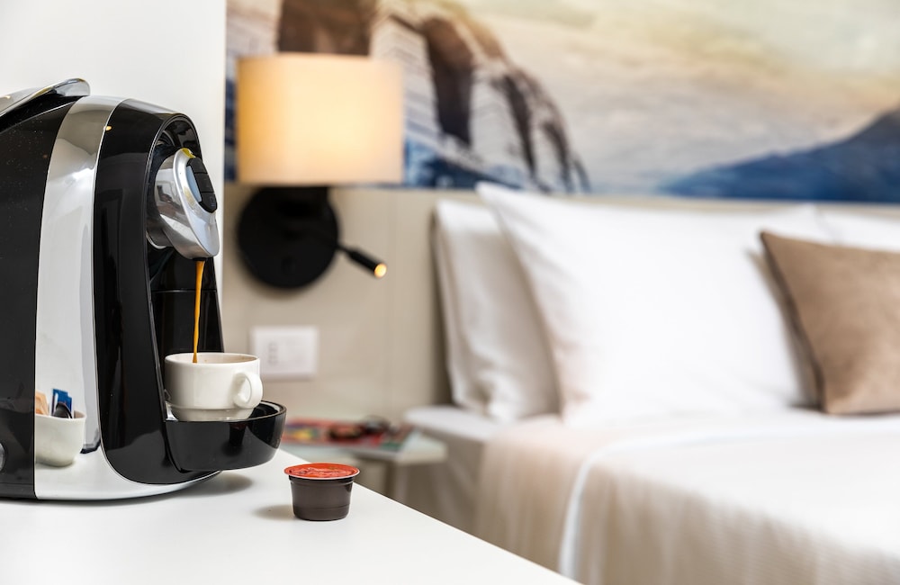 

Cagliari - Verona - Leonardo Hotel Verona