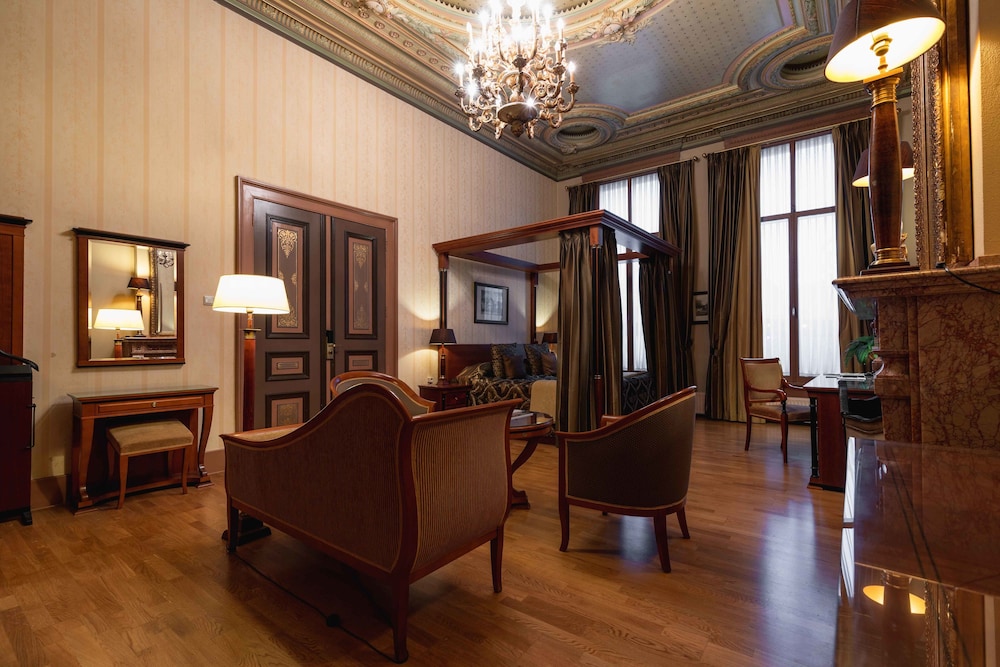 

Roma - Bergen op Zoom - Grand Hotel en Résidence De Draak