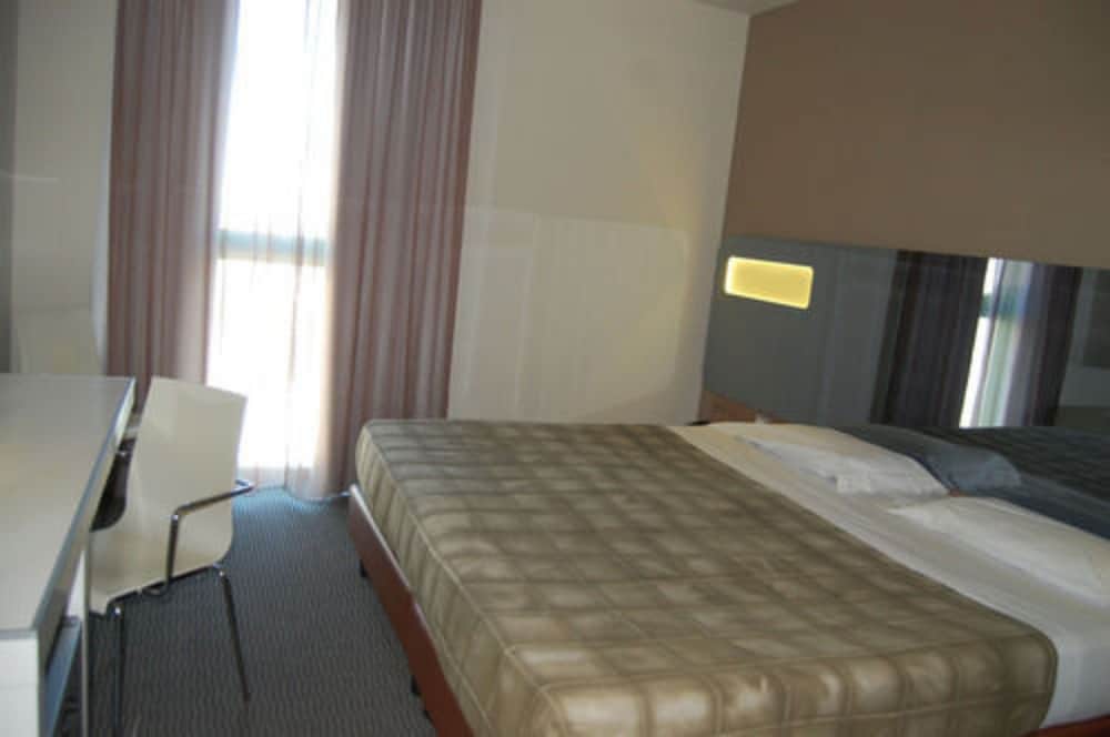 

Venezia - Savona - Idea Hotel Plus Savona
