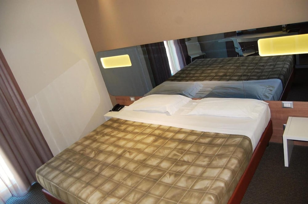 

Roma - Savona - Idea Hotel Plus Savona