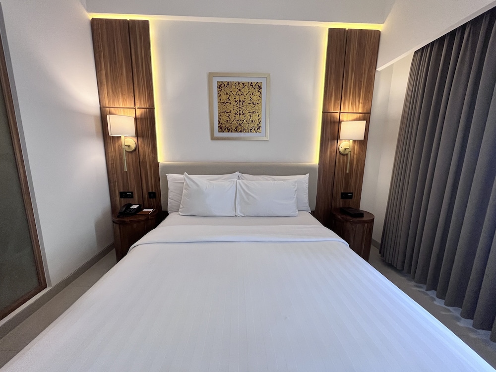 

Milano - Legian Beach - Crystalkuta Hotel - Bali