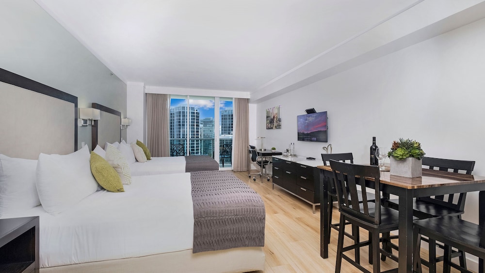 

Venezia - Key Biscayne - Private Oasis at Arya