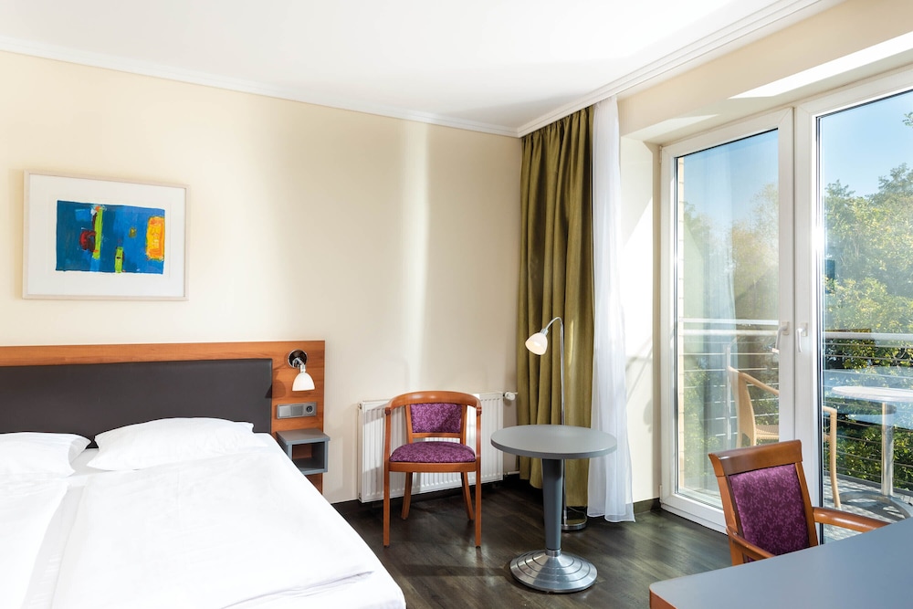 

Roma - Schwielowsee - Seminaris SeeHotel Potsdam
