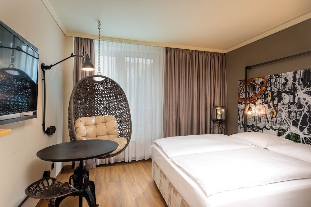 

Napoli - Schwielowsee - Seminaris SeeHotel Potsdam