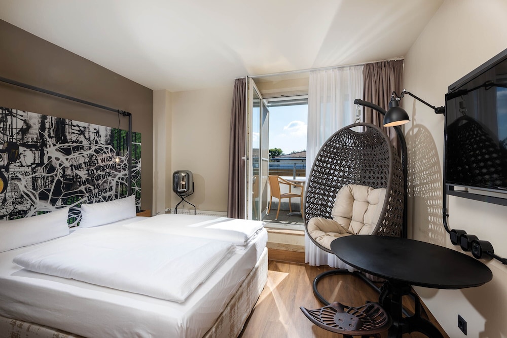 

Pisa - Schwielowsee - Seminaris SeeHotel Potsdam