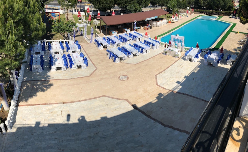 

Milano - Kusadasi - palm club apart otel
