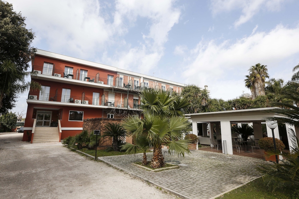 

Bari - Ciampino - Hotel Giardino d'Europa