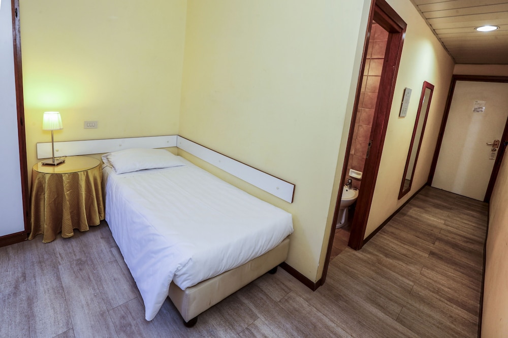 

Milano - Frascati - Hotel Giardino d'Europa