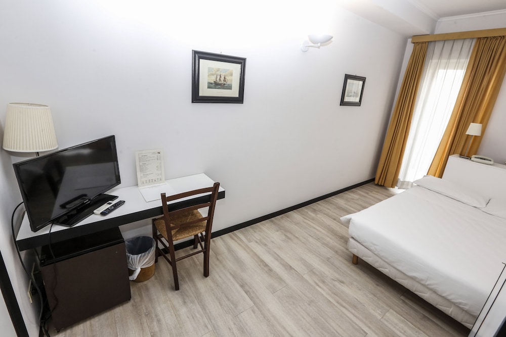 

Bari - Roma - Hotel Giardino d'Europa