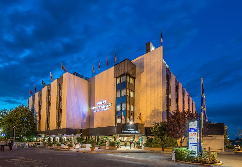 

Cagliari - Bologna - Hotel Bologna Airport