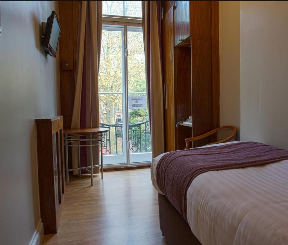 

Venezia - Wimbledon - Garden View Hotel