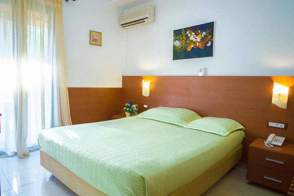 

Venezia - Creta Est - Heraklion, Rethymno, Agios Nikolaos, Grecia - Mariamare apts