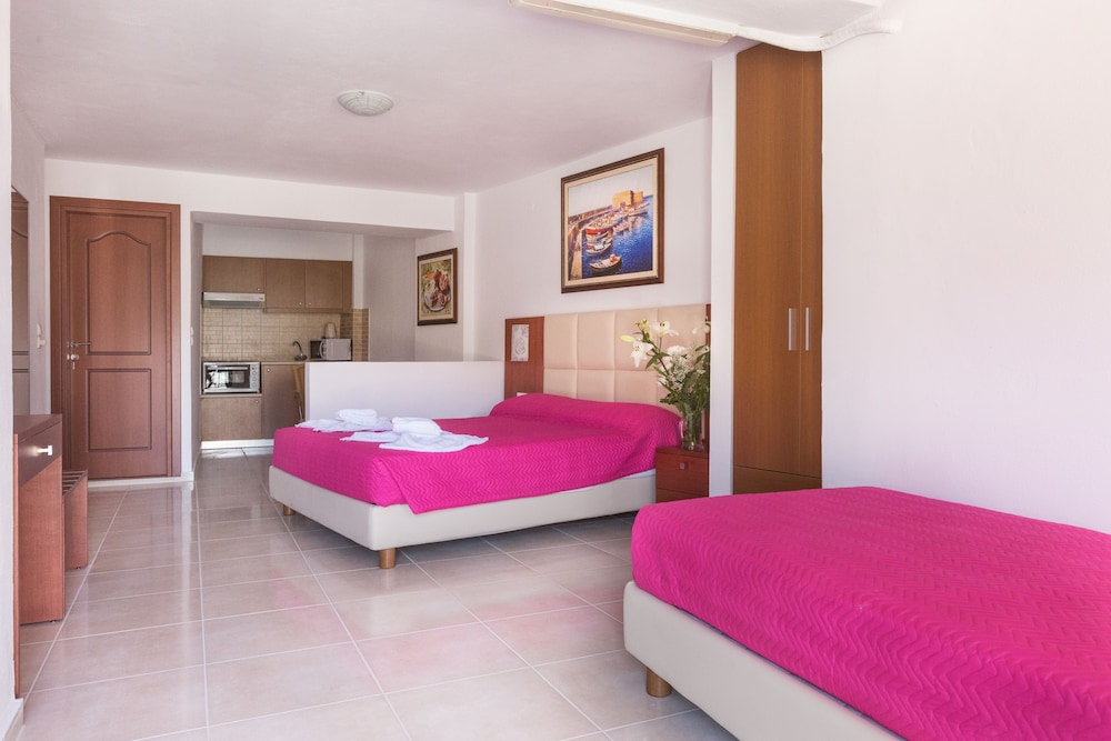

Roma - Hersonissos - Mariamare apts
