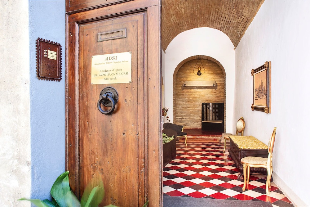

Bologna - San Gimignano - Residenza D'Epoca Palazzo Buonaccorsi