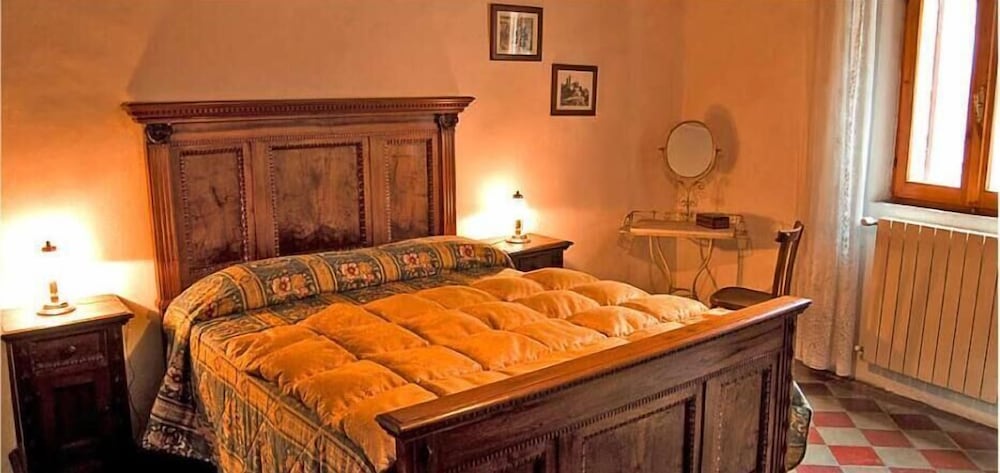 

Brindisi - San Gimignano - Residenza D'Epoca Palazzo Buonaccorsi