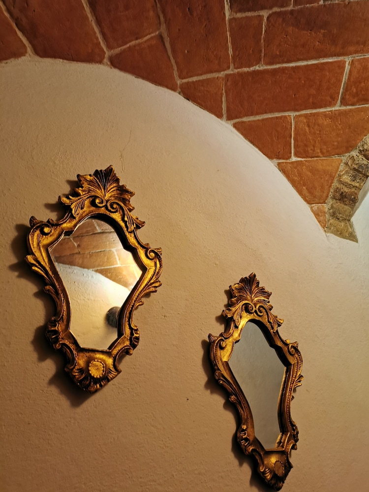 

Roma - San Gimignano - Residenza D'Epoca Palazzo Buonaccorsi