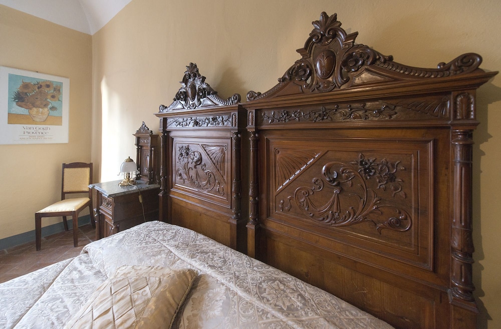 

Roma - San Gimignano - Residenza D'Epoca Palazzo Buonaccorsi